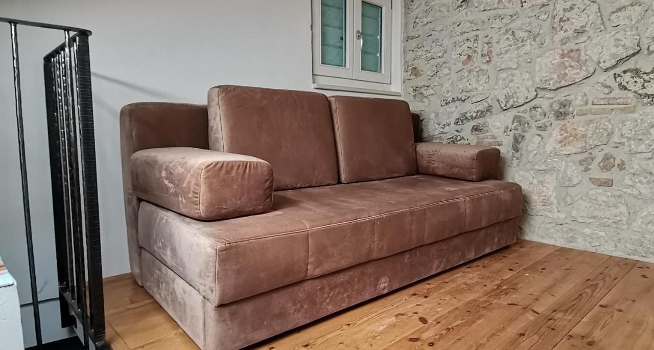 Apartments Casa Roccia Bianca Ровинь Экстерьер фото