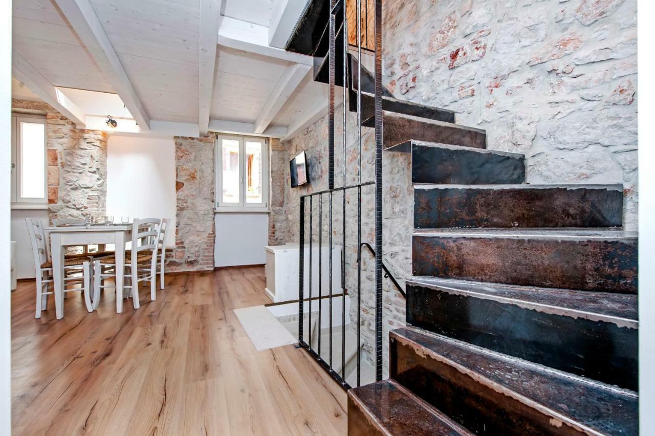 Apartments Casa Roccia Bianca Ровинь Экстерьер фото