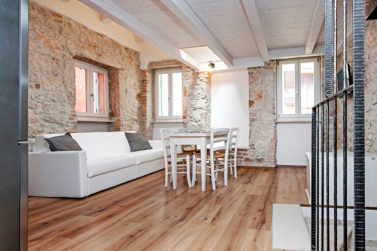 Apartments Casa Roccia Bianca Ровинь Экстерьер фото