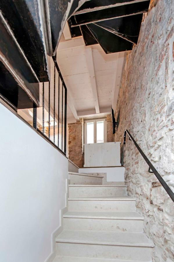 Apartments Casa Roccia Bianca Ровинь Экстерьер фото