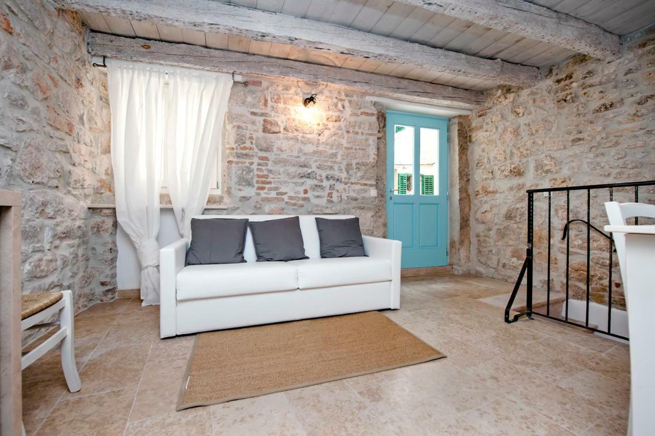 Apartments Casa Roccia Bianca Ровинь Экстерьер фото